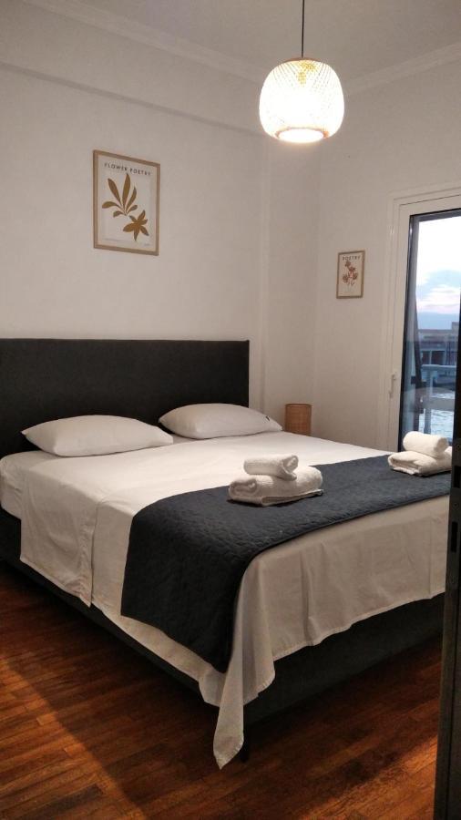 Beach Retreat In Town Corinth エクステリア 写真