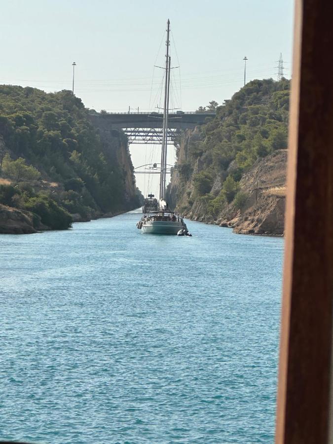 Beach Retreat In Town Corinth エクステリア 写真