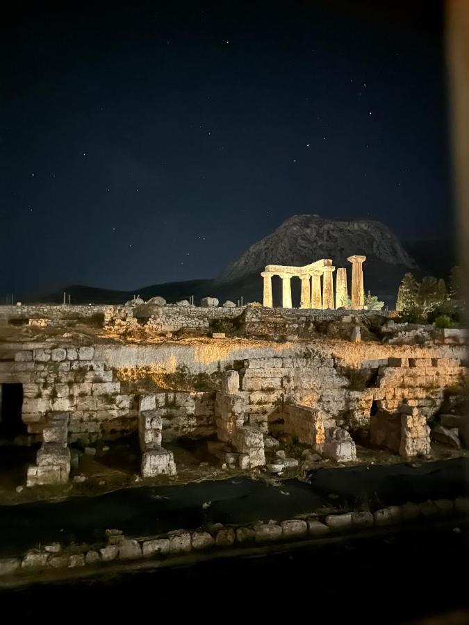 Beach Retreat In Town Corinth エクステリア 写真